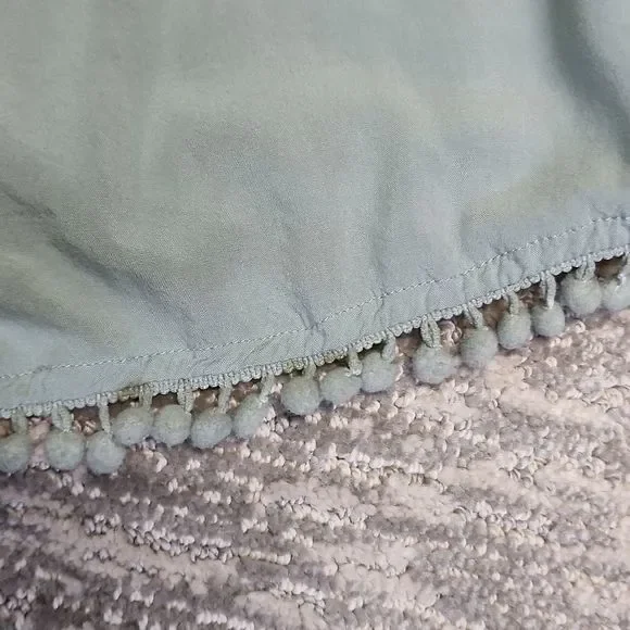 Shorts romper in sage green - Picture 12 of 12